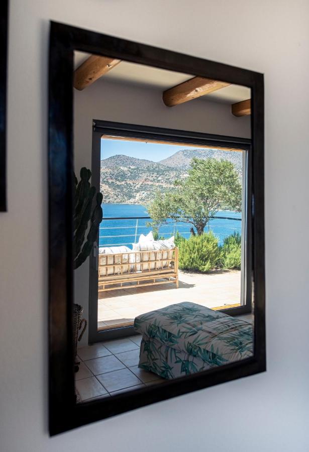 Villa Aiolos: Above The Sea, Within Agios Nikolaos Exteriör bild