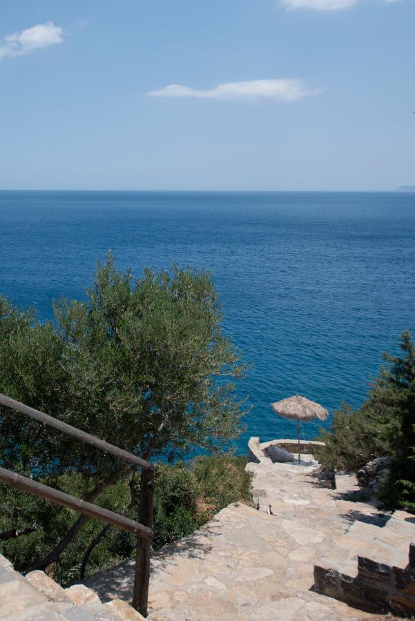Villa Aiolos: Above The Sea, Within Agios Nikolaos Exteriör bild